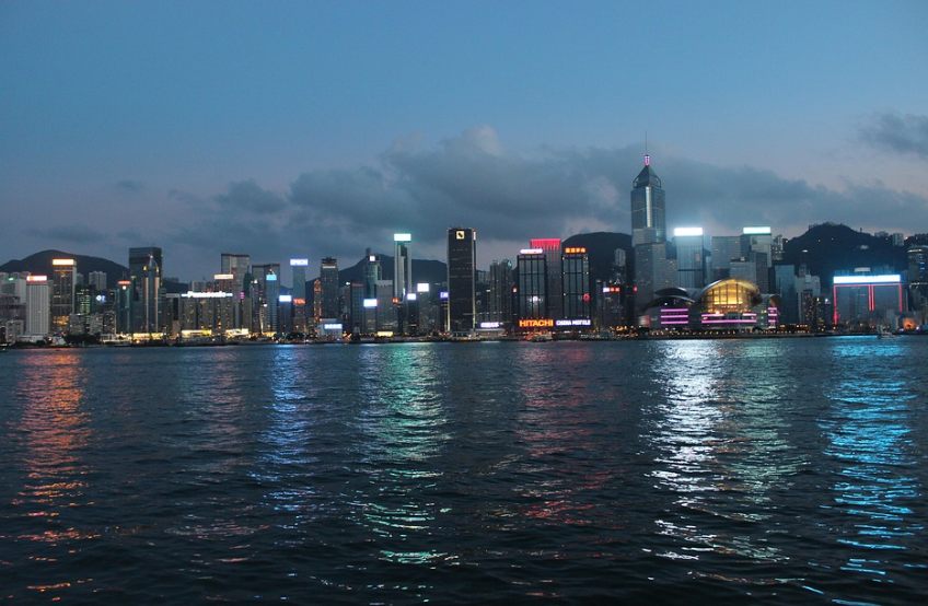 年营收3.2亿的家居创始人，为何把香港身份交给楹进