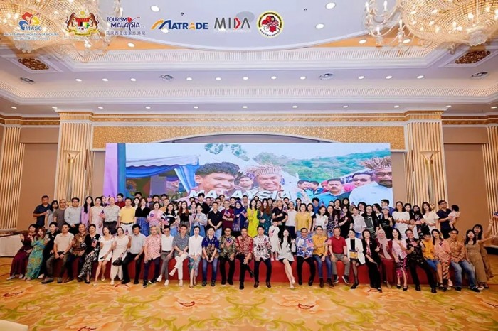 楹进集团受邀出席成都马来西亚国庆69周年庆祝活动